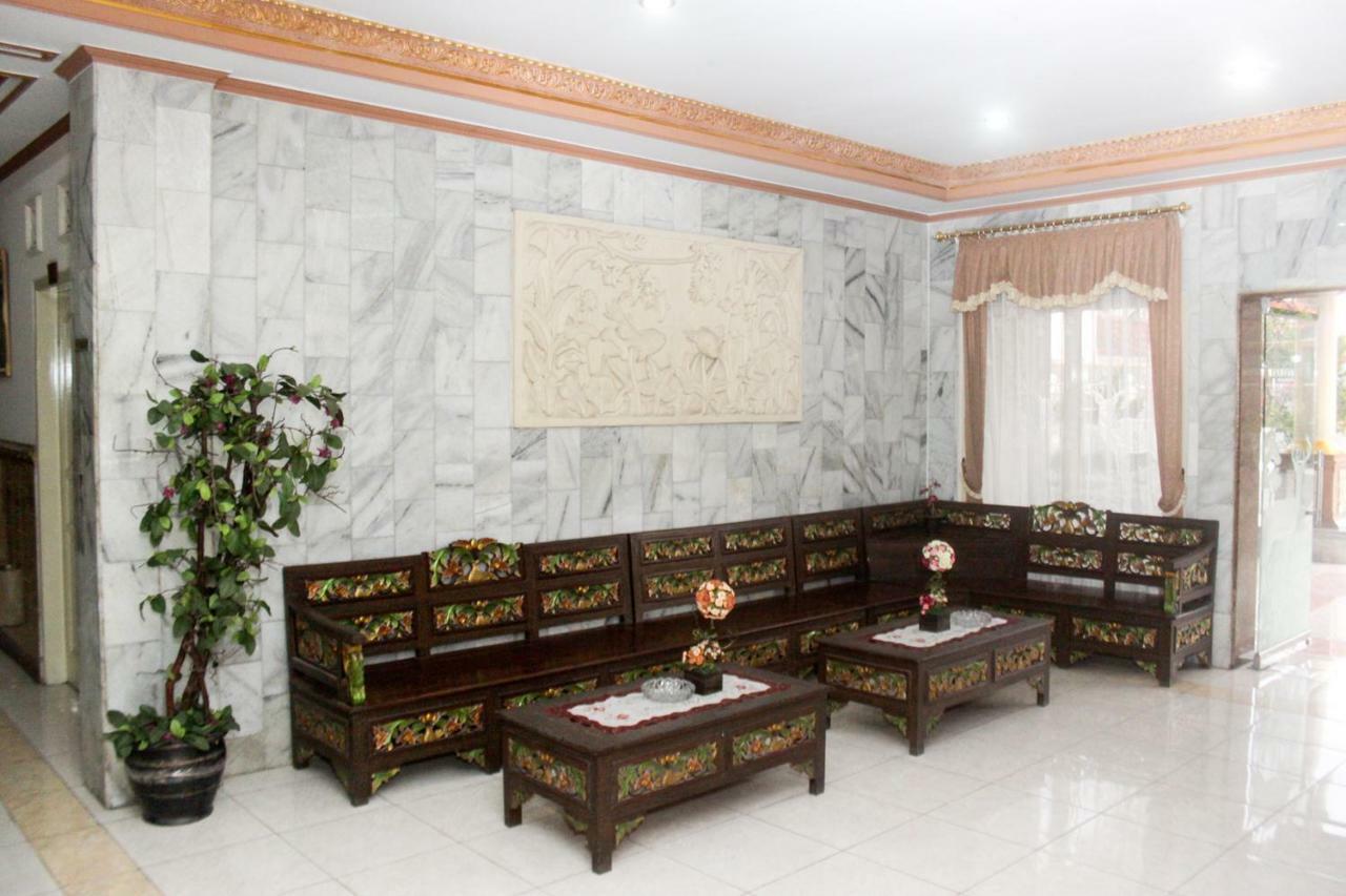 Hotel Wiwi Perkasa 2 Indramayu Exterior foto